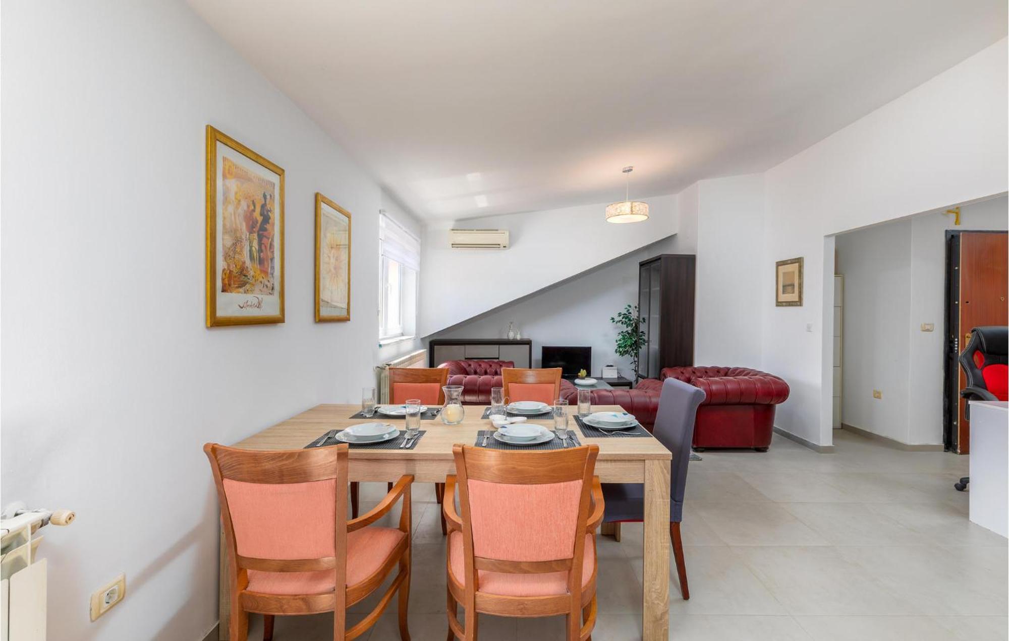 Awesome Apartment In Pula With Wifi 외부 사진