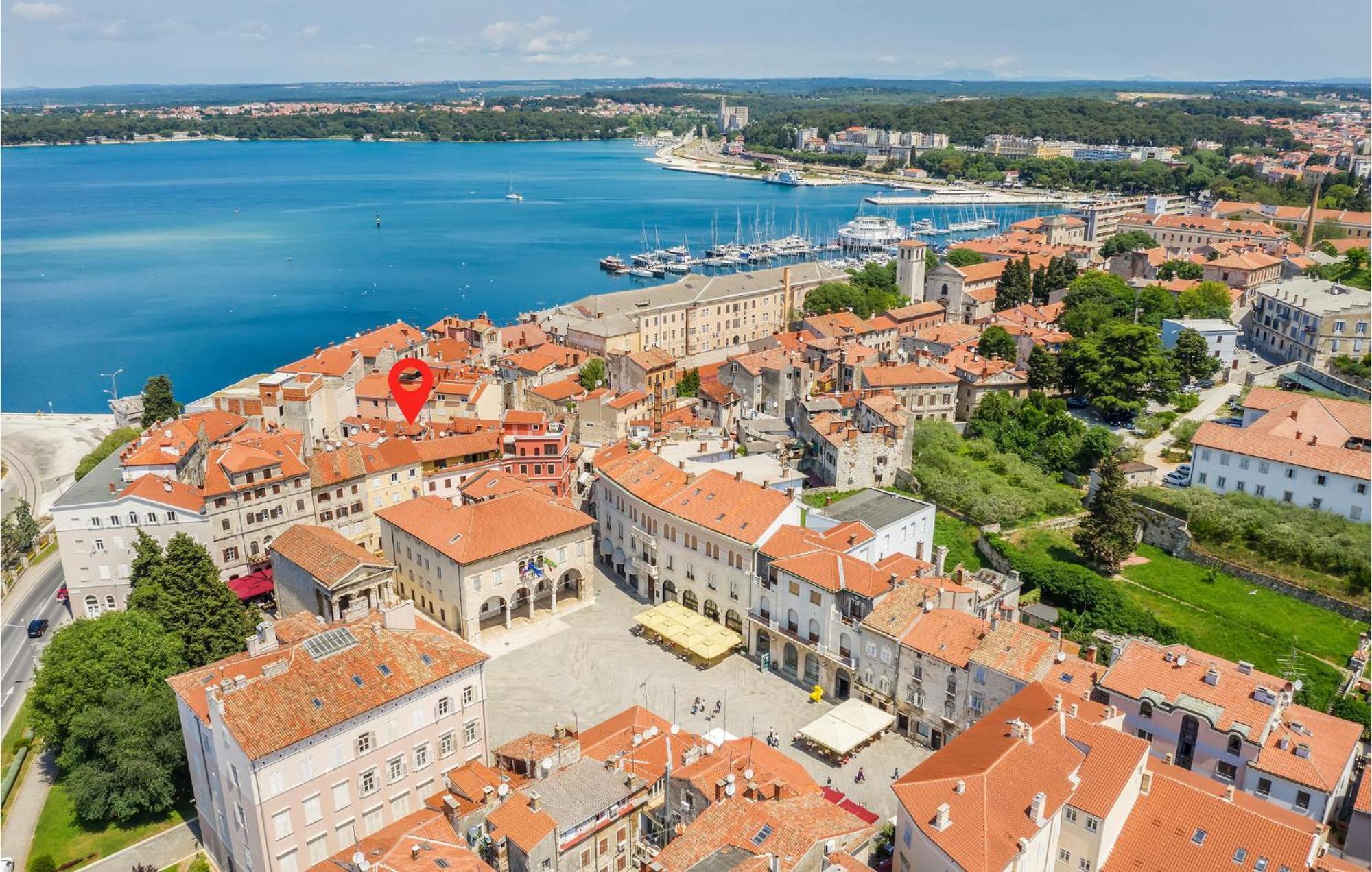 Awesome Apartment In Pula With Wifi 외부 사진